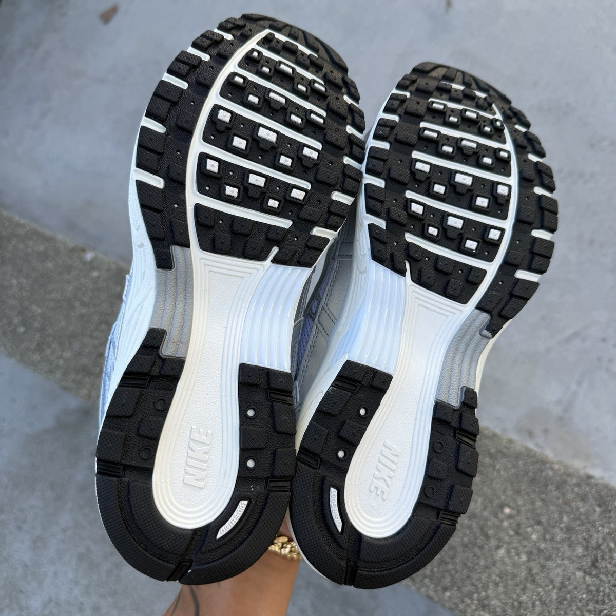 Size 5.5 - Nike P-6000 White Metallic Silver W