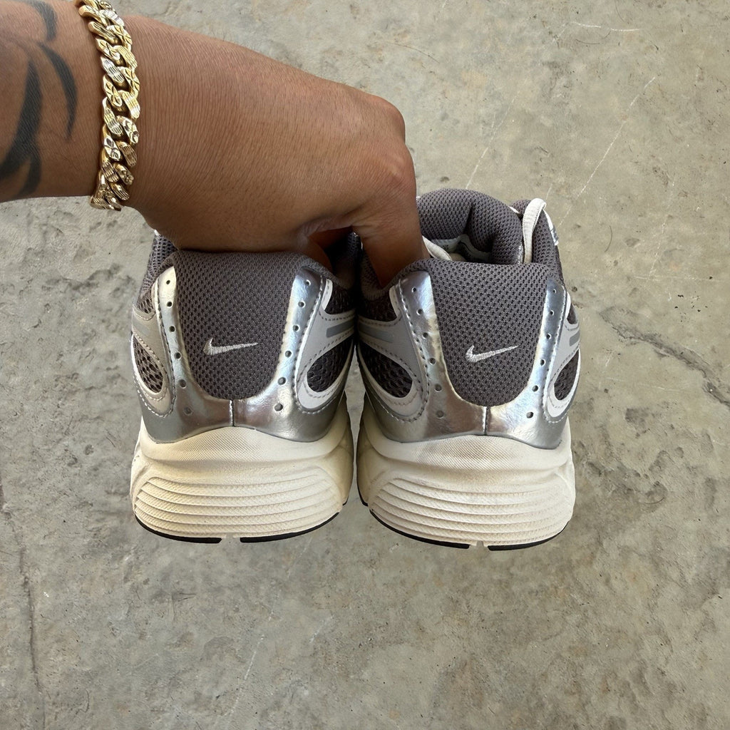 Size 5.5 - Nike V5 RNR Cave Stone College Grey GS
