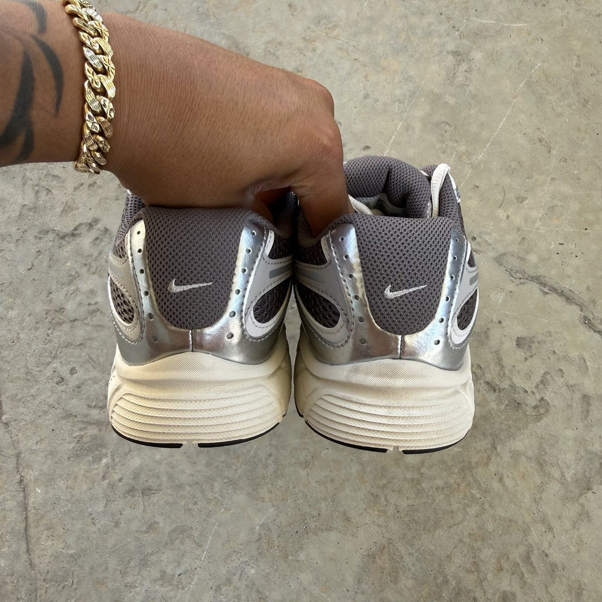 Size 5.5 - Nike V5 RNR Cave Stone College Grey GS