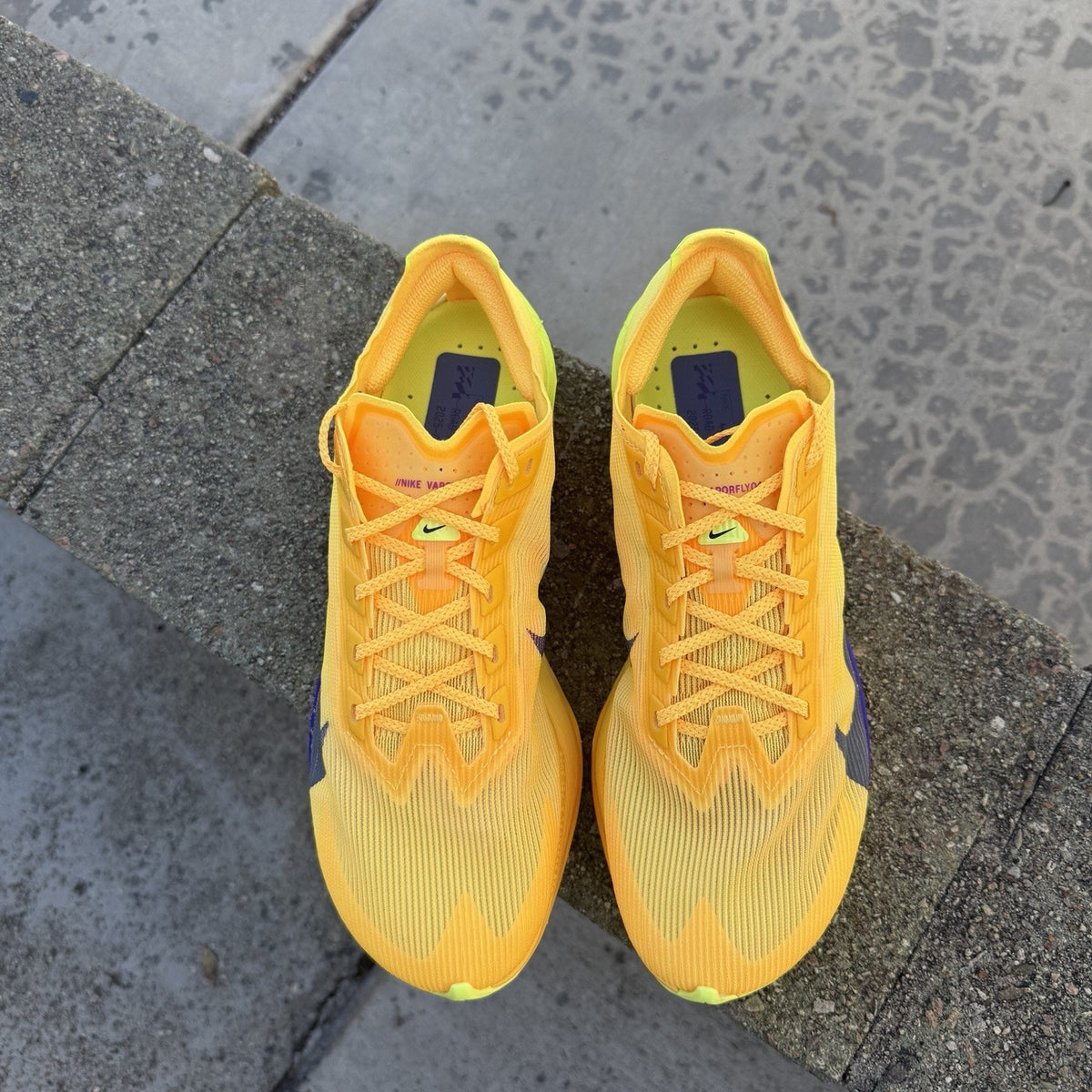 Size 7 - Nike ZoomX Vaporfly 4 Citron Pulse W