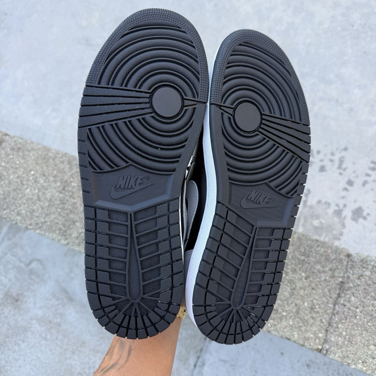 Size 10.5 - Air Jordan 1 Retro OG 2024 Low Shadow