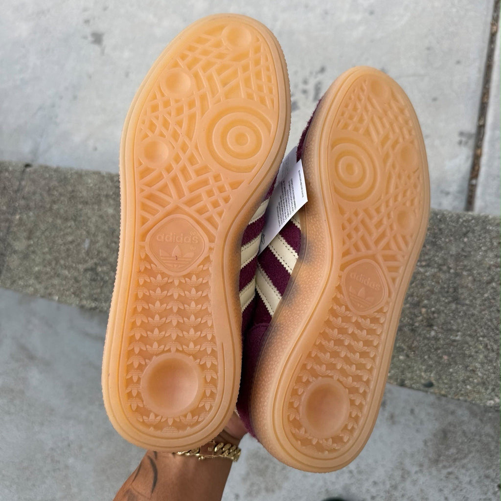 Size 7 - adidas Handball Spezial Maroon Warm Vanilla W