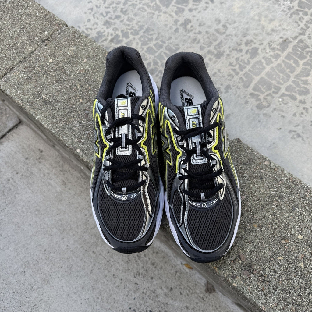 Size 10 - New Balance 740 Black Punch Yellow