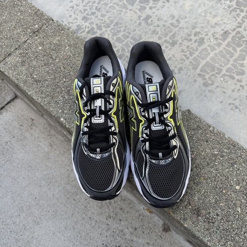 Size 10 - New Balance 740 Black Punch Yellow