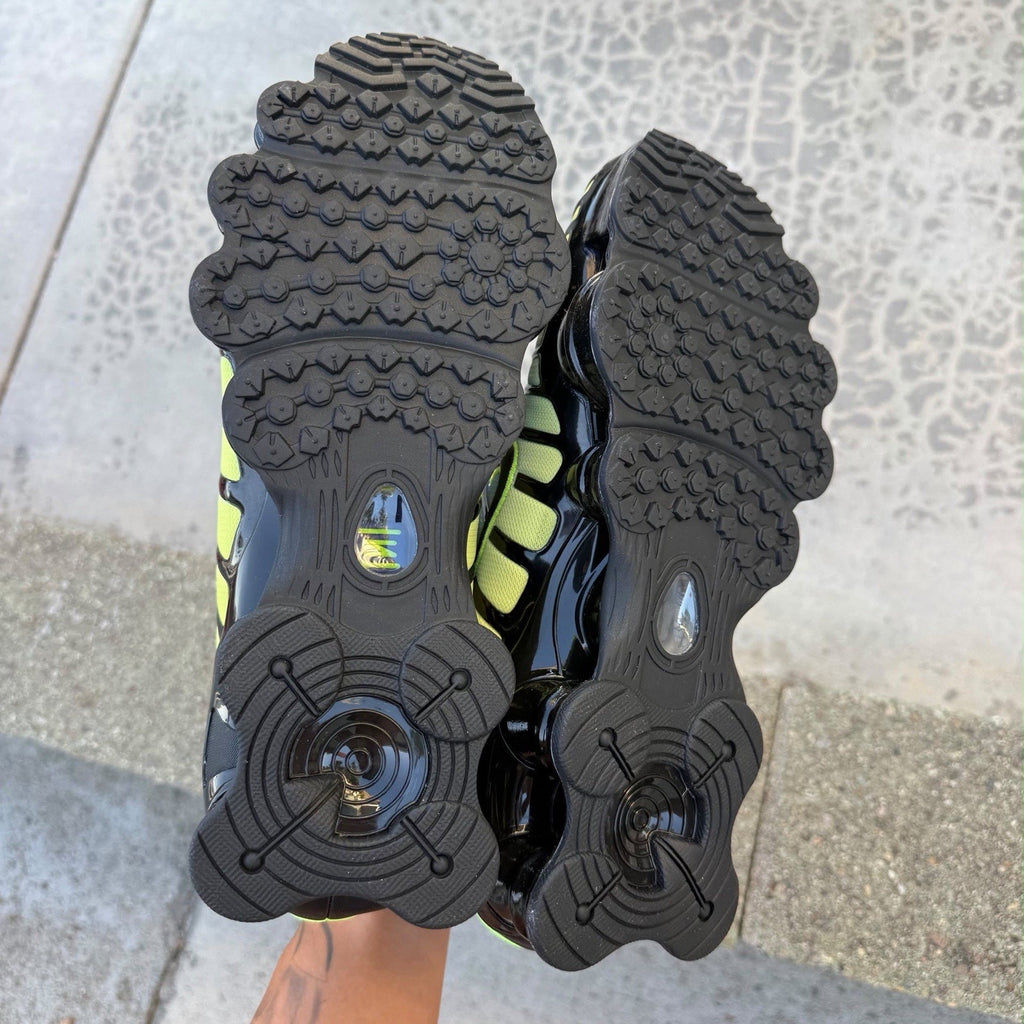 Size 10 - Nike Shox TL Lapis Volt Ice Black