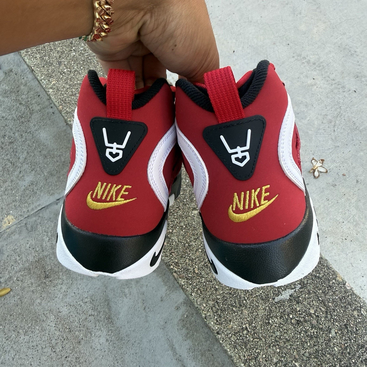 Size 6 - Nike Air Diamond Turf 2 Fire Red GS