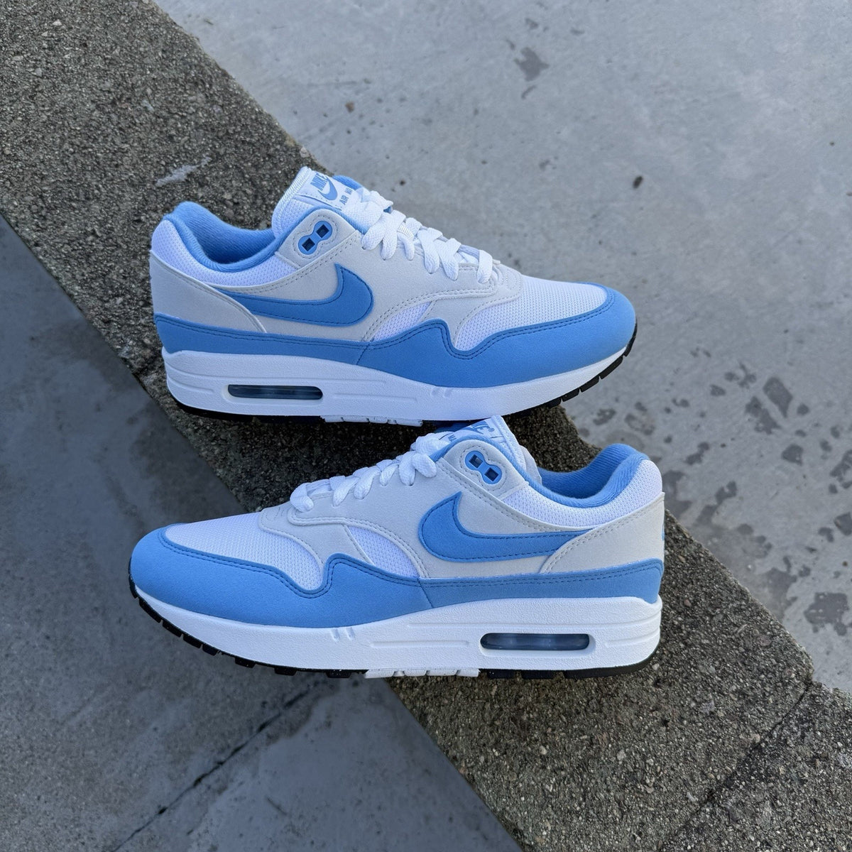 Size 7.5 - Nike Air Max 1 University Blue