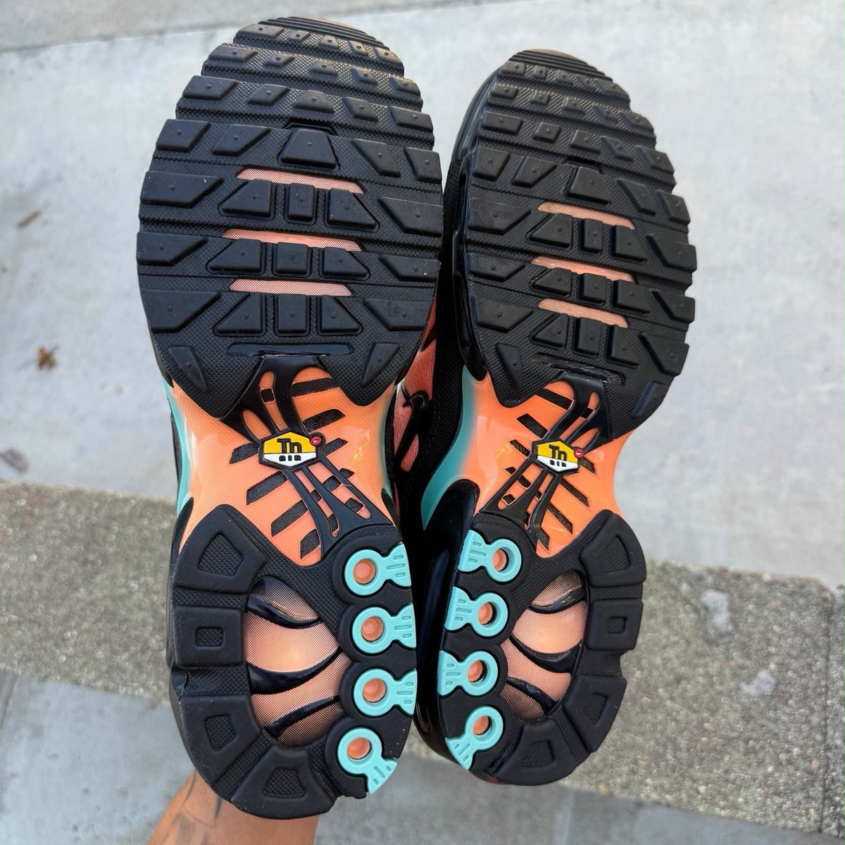 Size 9.5 - Nike Air Max Plus Aurora Green Orange Pulse