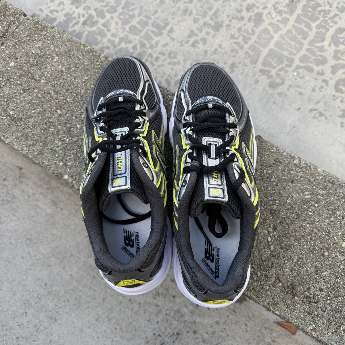 Size 10 - New Balance 740 Black Punch Yellow