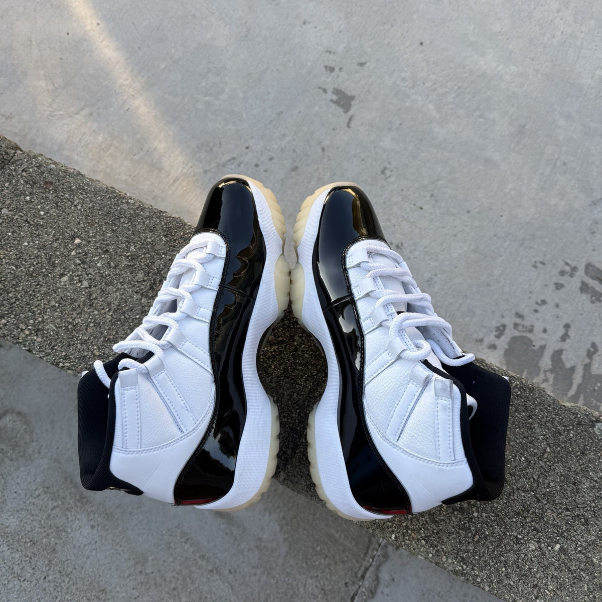 Size 8.5 - Jordan 11 Retro Mid Gratitude / Defining Moments