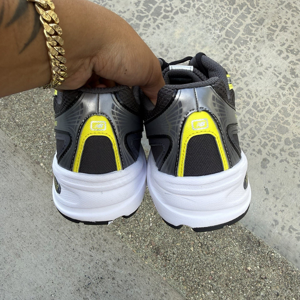 Size 10 - New Balance 740 Black Punch Yellow