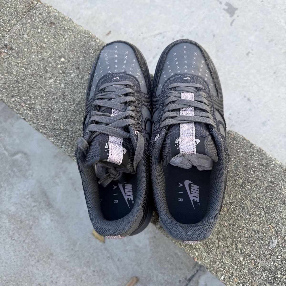 Size 9.5 - Nike Air Force 1 '07 Low Anthracite Iron Grey Violet Ore