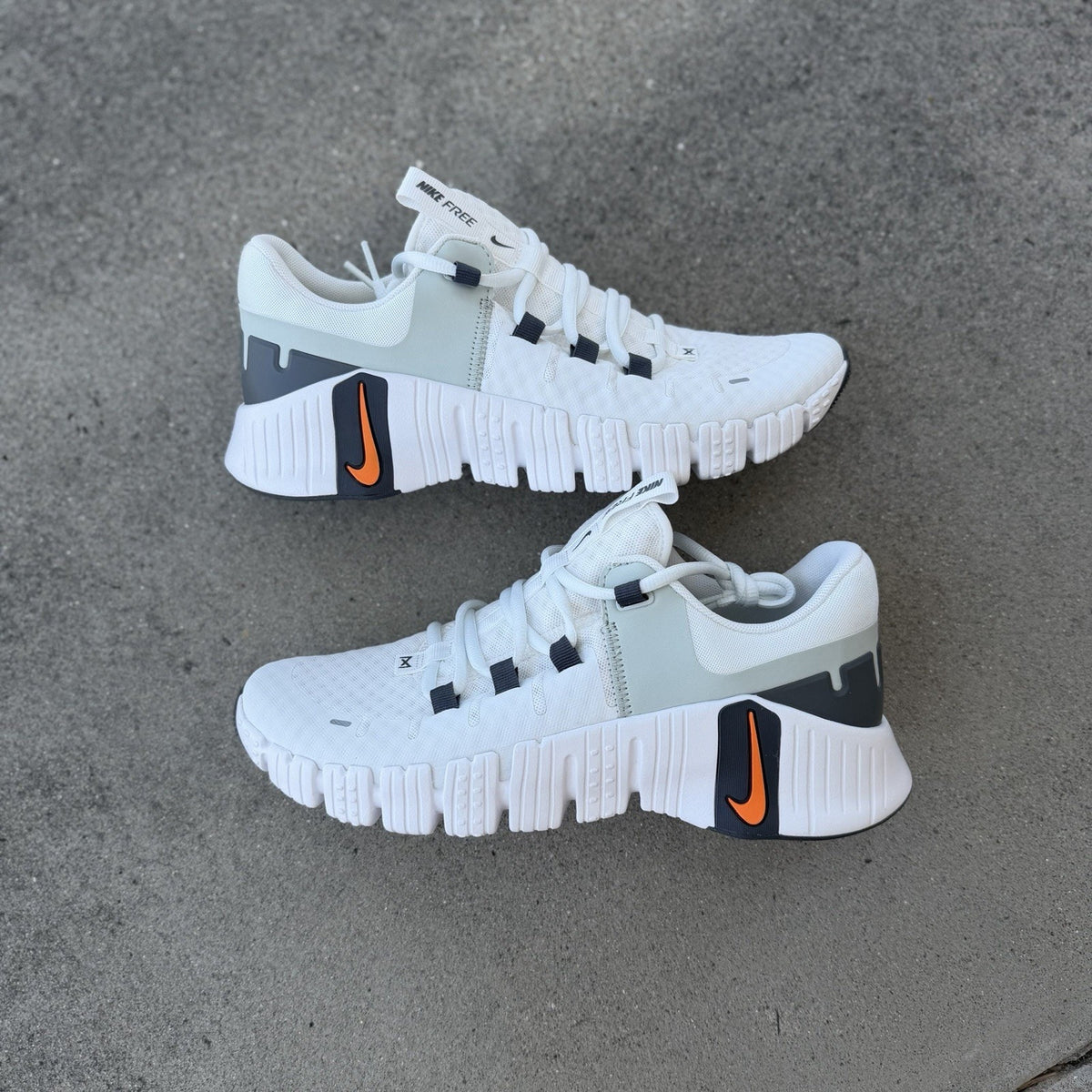Size 7.5 - Nike Free Metcon 5 White Bright Crimson