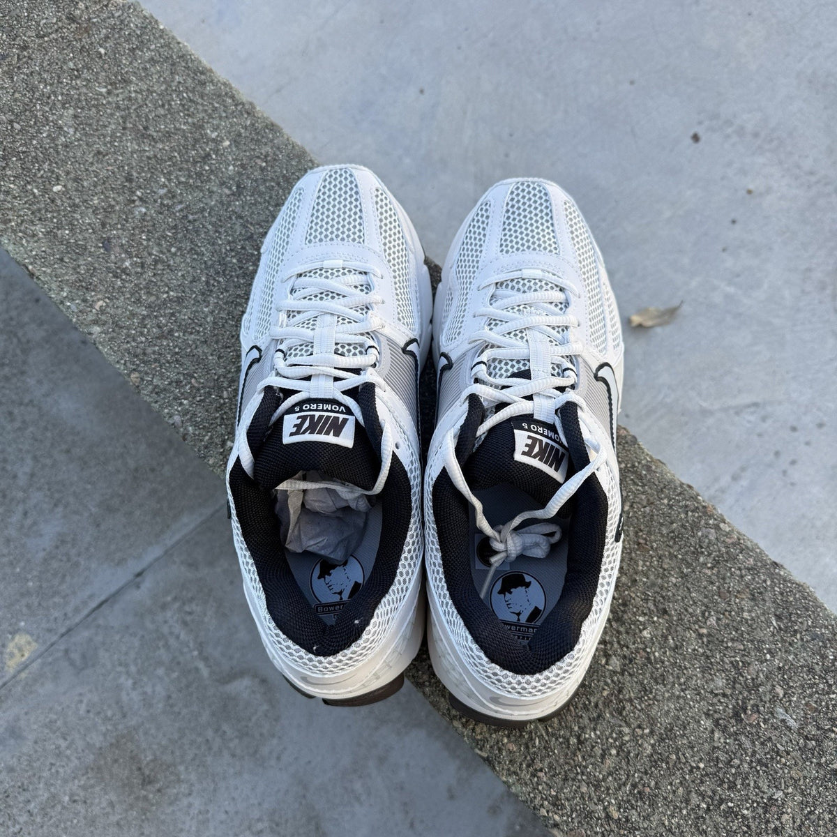 Size 12 - Nike Vomero Phantom Light Iron Ore W