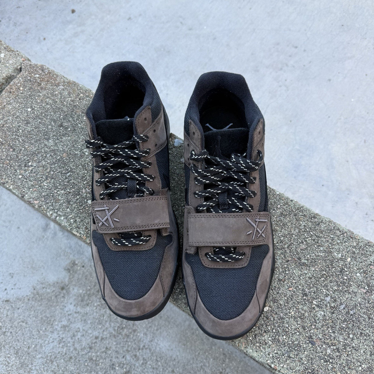 Size 10 - Air Jordan Jumpman Jack TR Travis Scott Dark Mocha