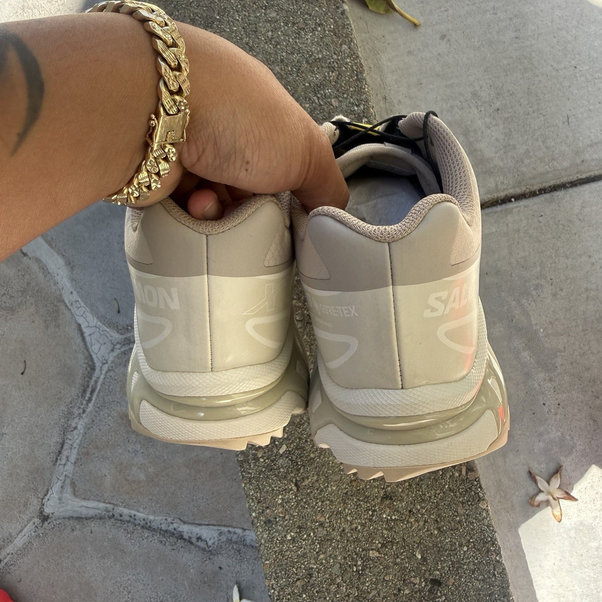 Size 9.5 - Salomon XT-6 GORE-TEX Almond Milk