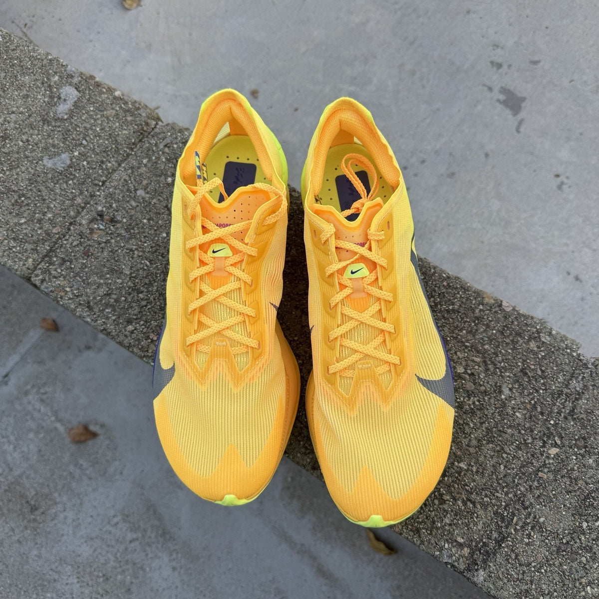 Size 10.5 - Nike ZoomX Vaporfly 4 Citron Pulse