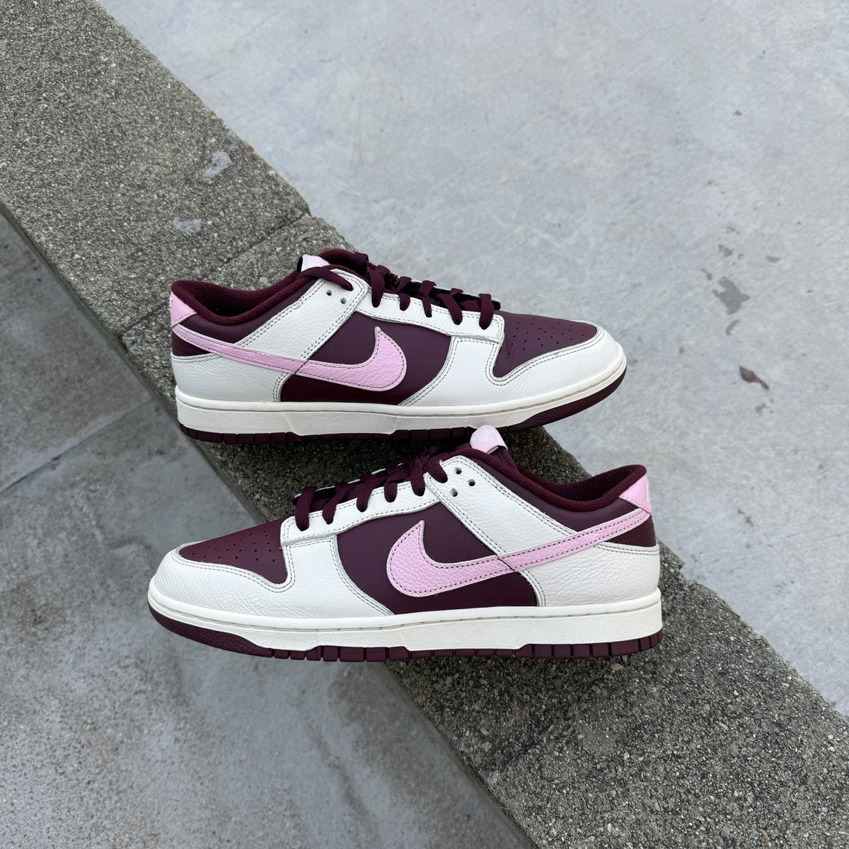 Size 10.5 - Nike Dunk Low Premium Valentine's Day