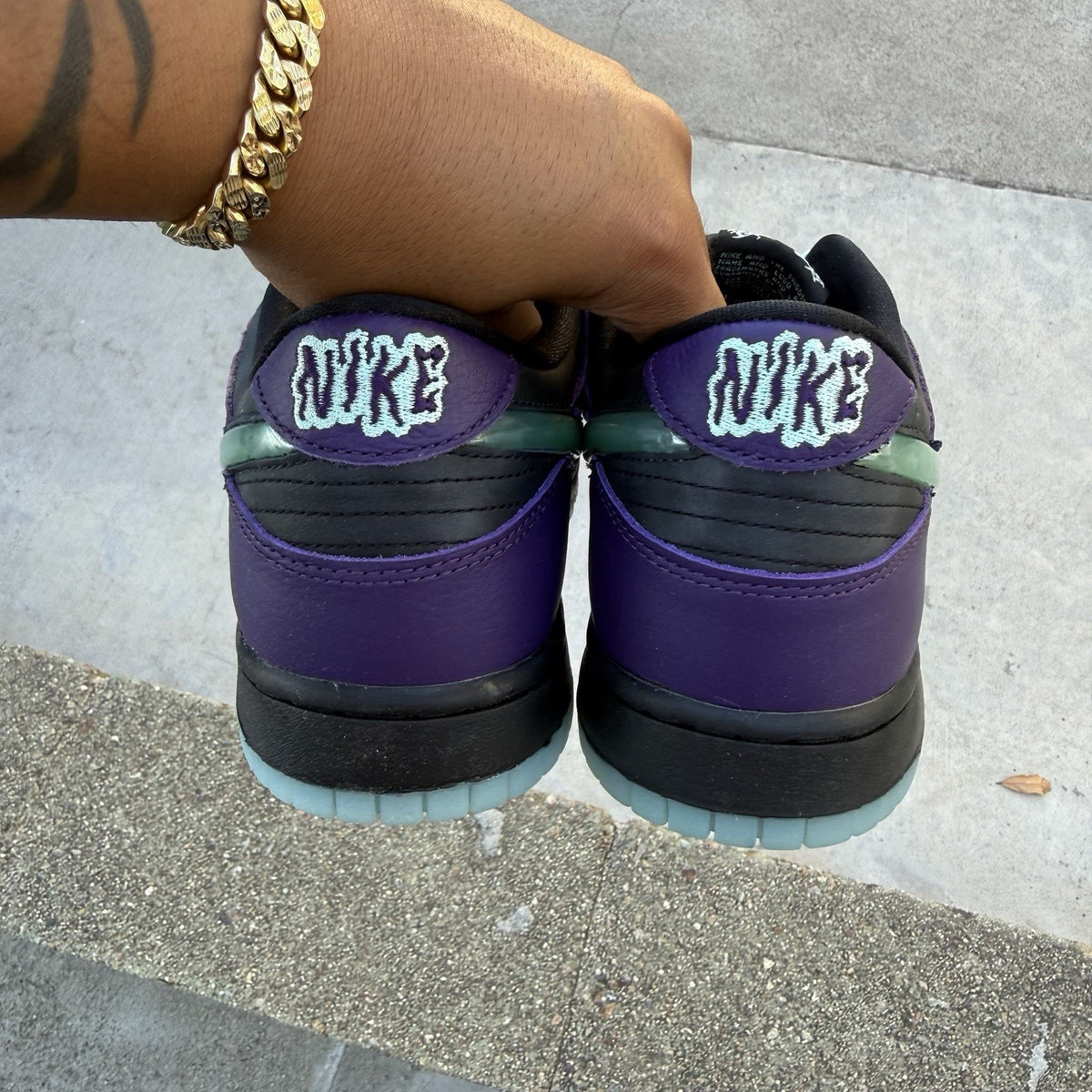 Size 10.5 - Nike Dunk LTD Low Wizard