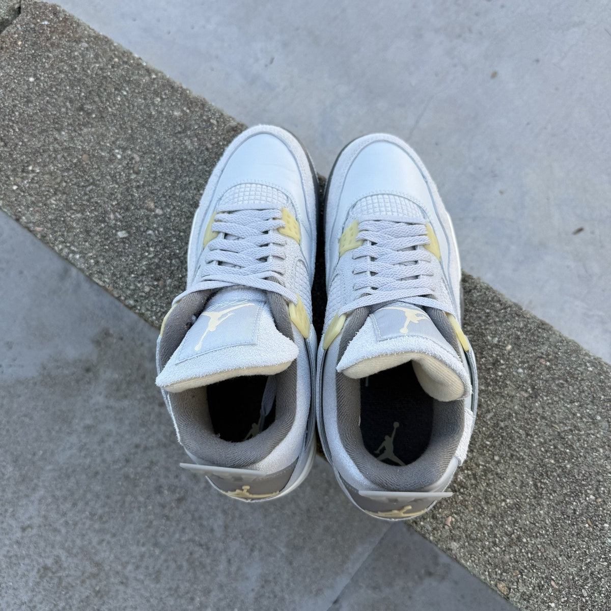 Size 9.5 - Jordan 4 Retro SE Low Craft