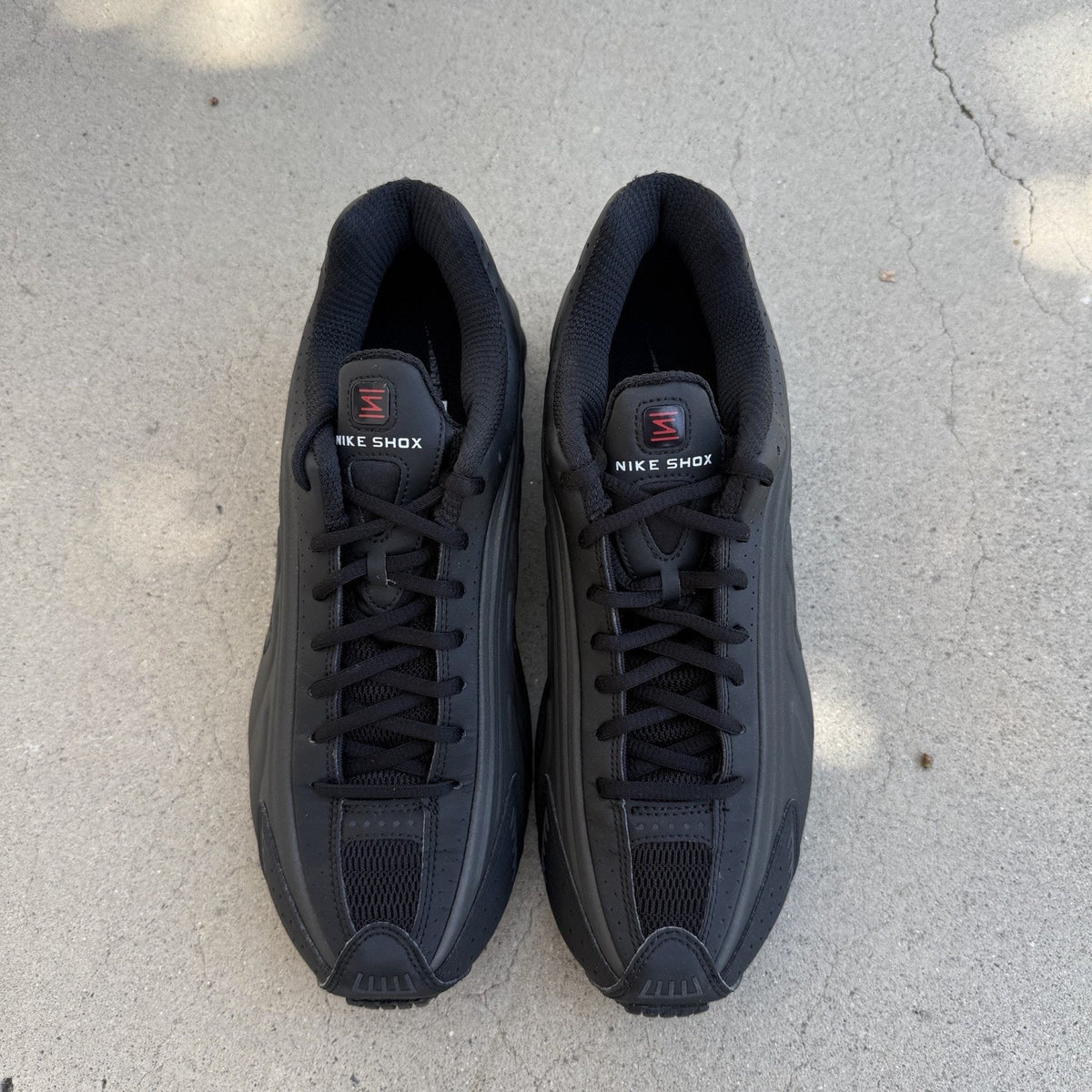 Size 11 - Nike Shox R4 2025 Triple Black