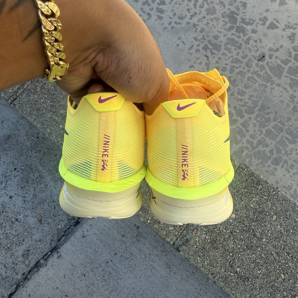 Size 7 - Nike ZoomX Vaporfly 4 Citron Pulse W