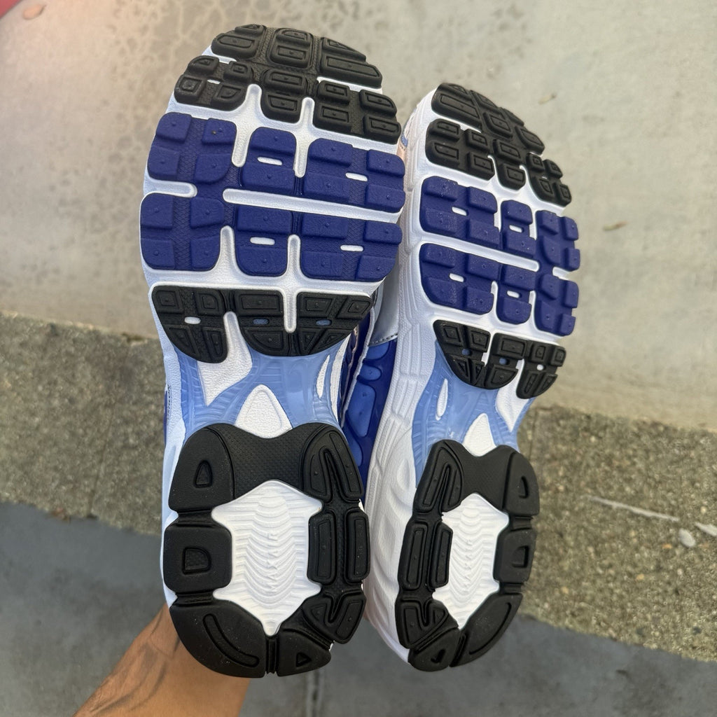 Size 10 - Nike Air Max Moto 2K White Wolf Grey