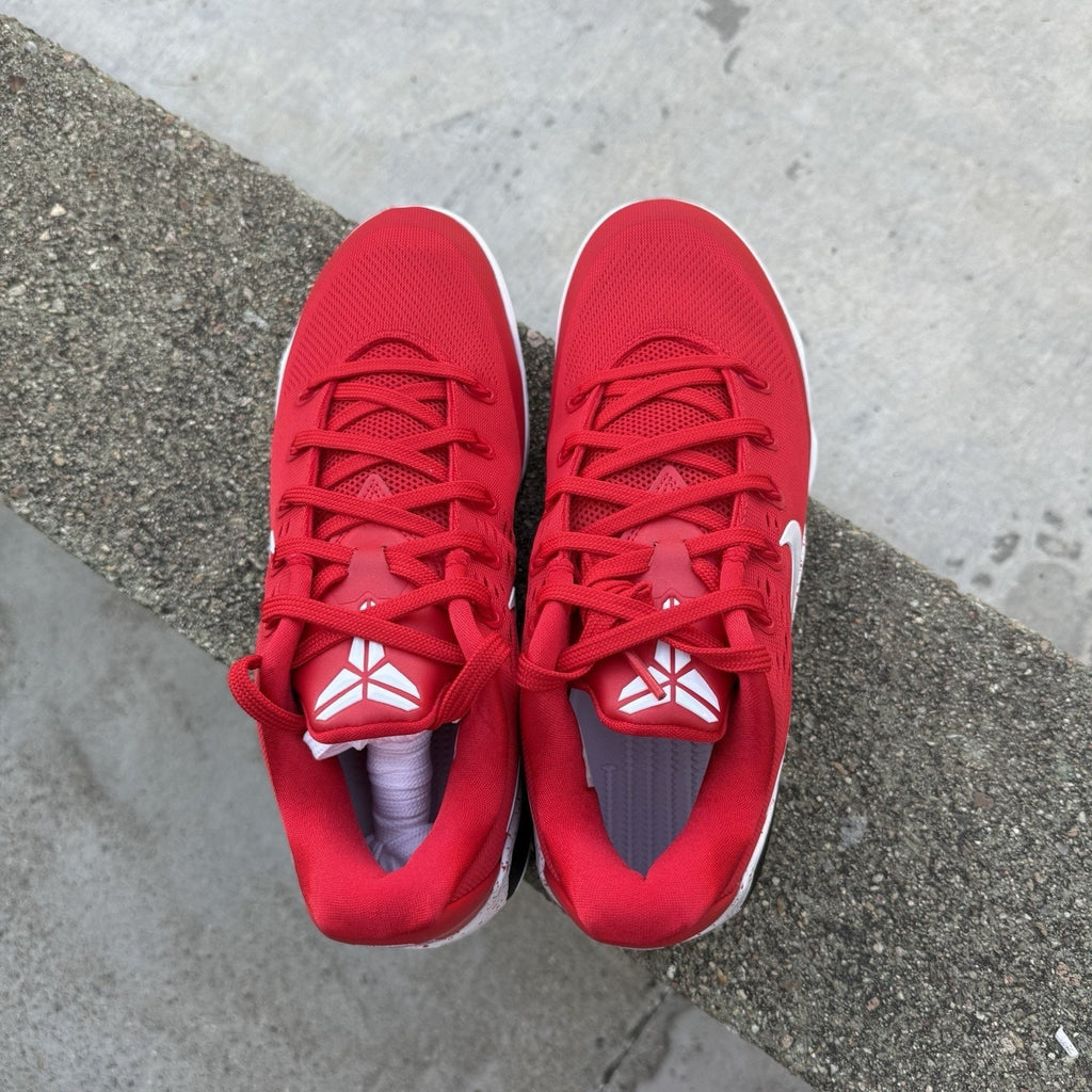 Size 11 - Kobe 9 Elite Low EM TB Promo University Red