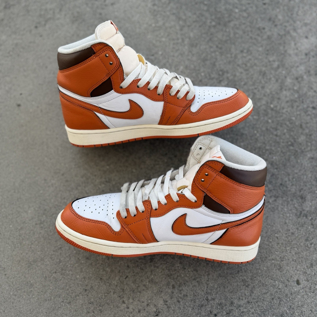 Size 11 - Jordan 1 Retro High OG Starfish W