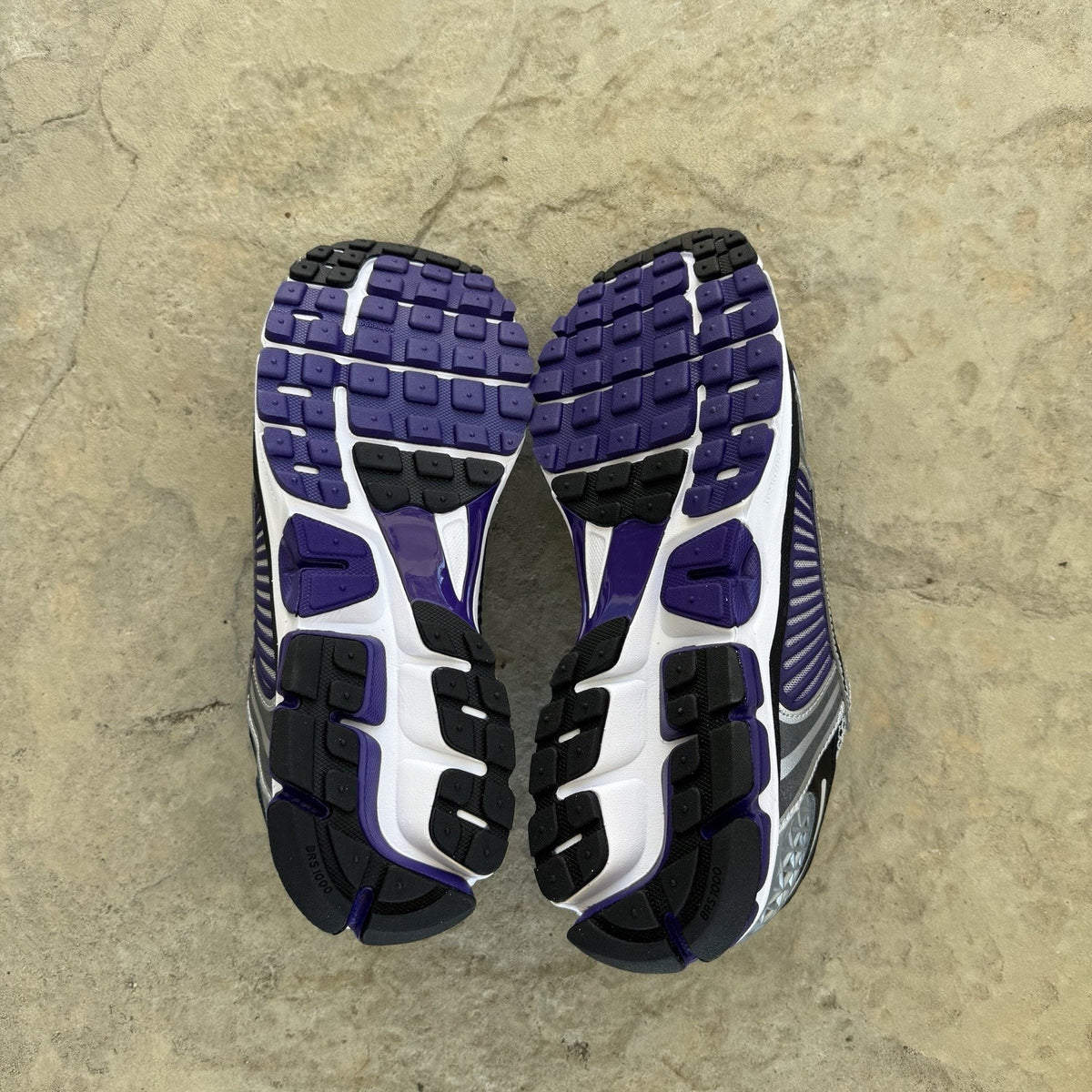 Size 10.5M - Nike Zoom Vomero Metallic Silver Court Purple