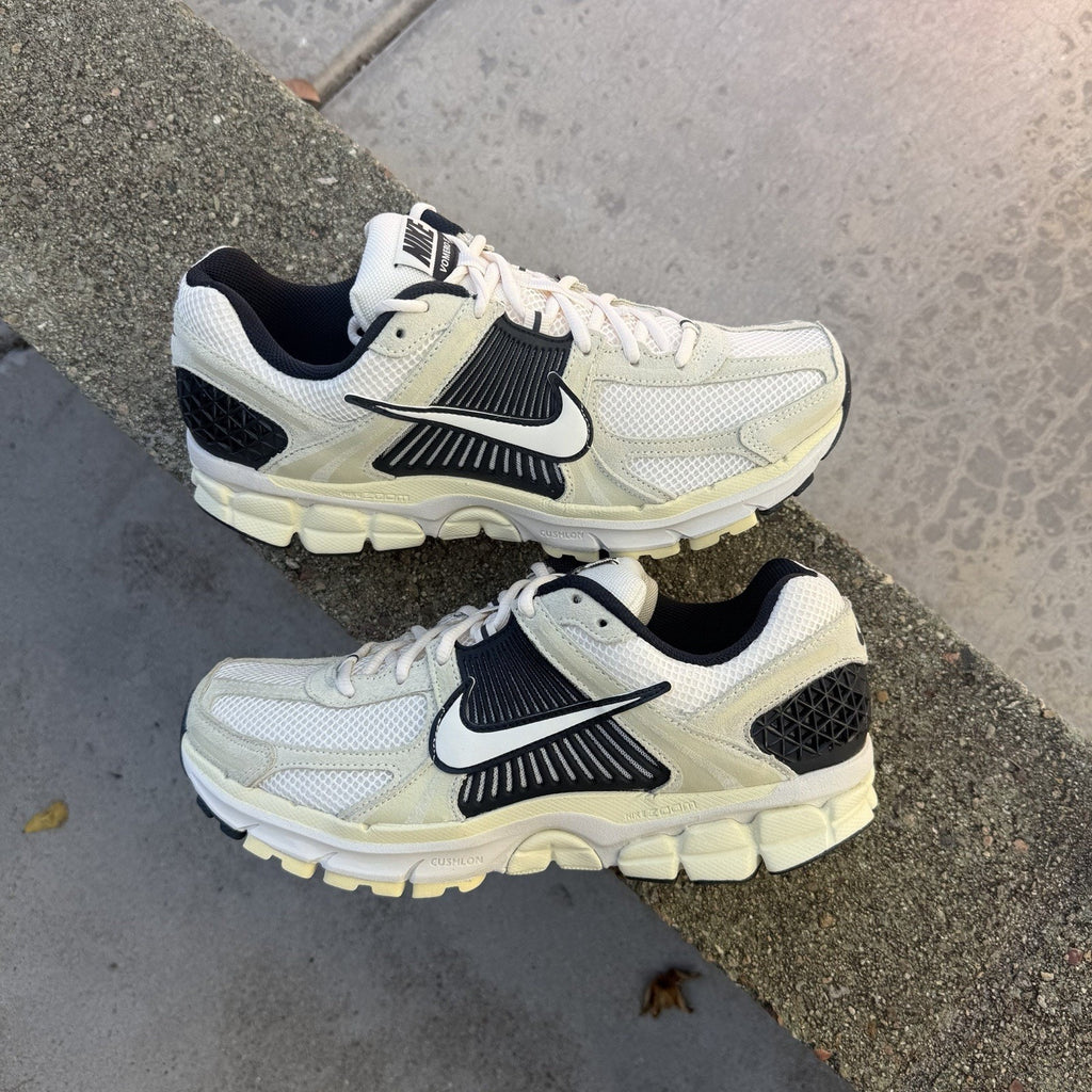 Size 9.5 - Nike Air Zoom Vomero 5 Alabaster Black