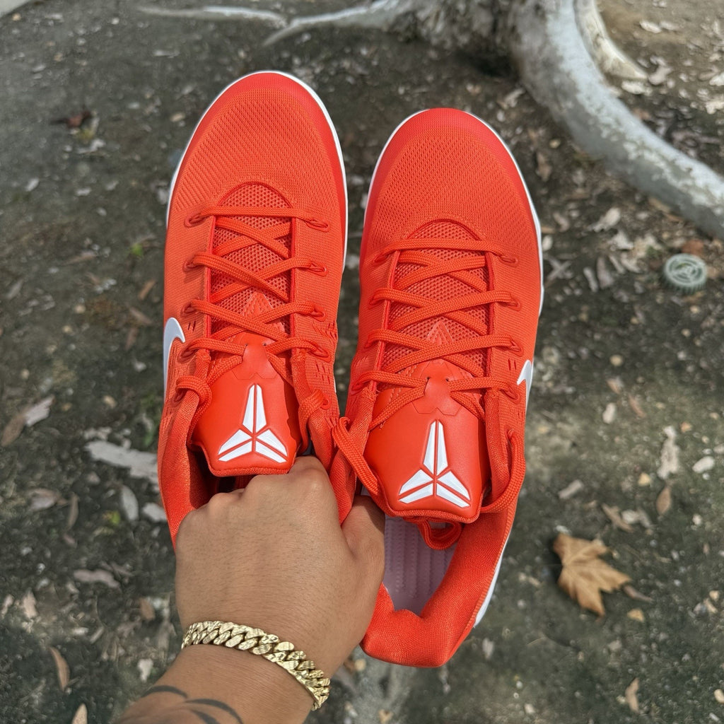 Size 13 - Kobe 9 Elite Low EM Protro TB Team Orange