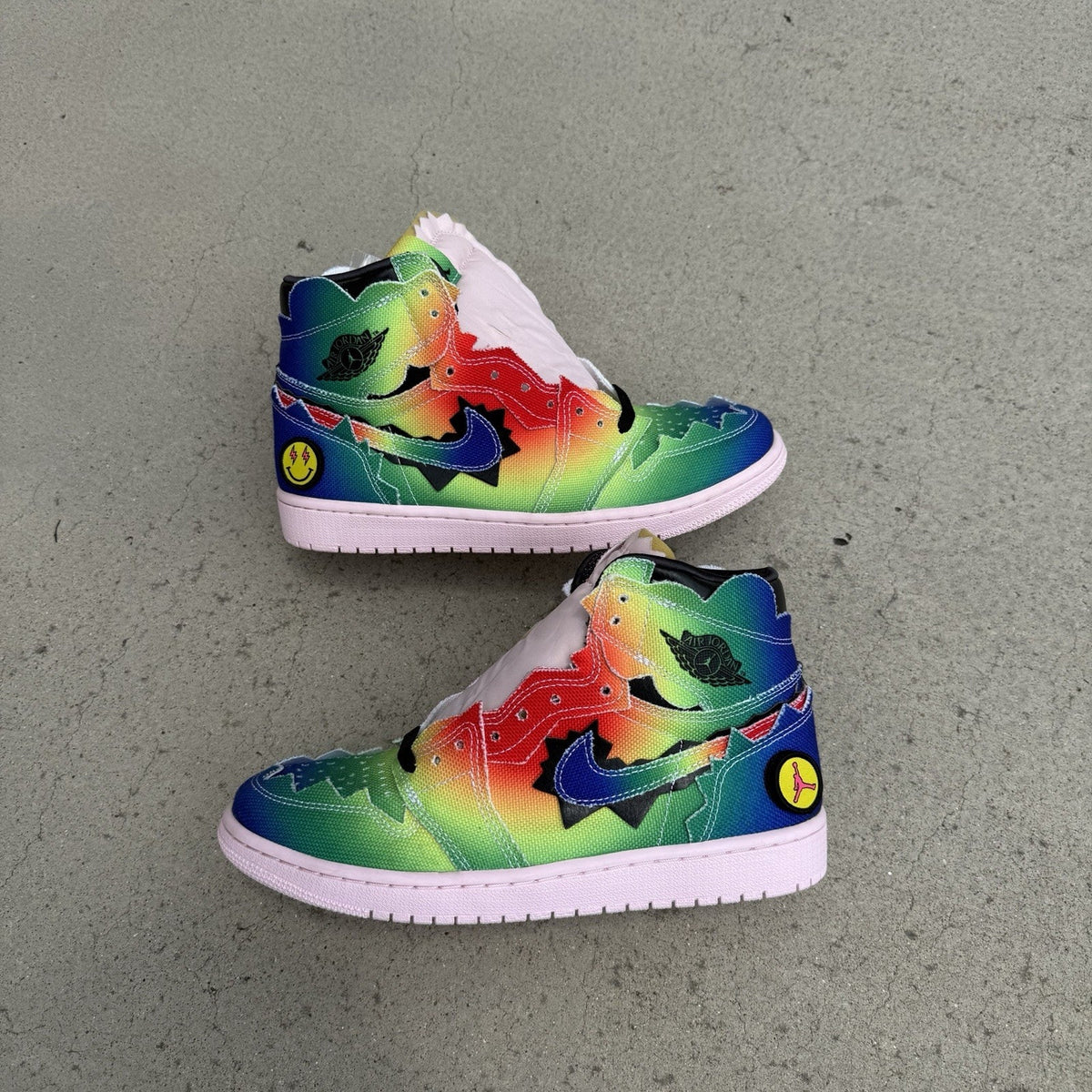 Size 8.5 - Jordan 1 Retro OG High x J Balvin Tie Dye