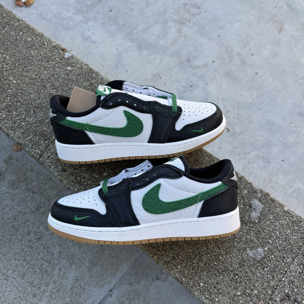 Size 6.5 - Air Jordan 1 Retro Low Phantom Pine Green GS