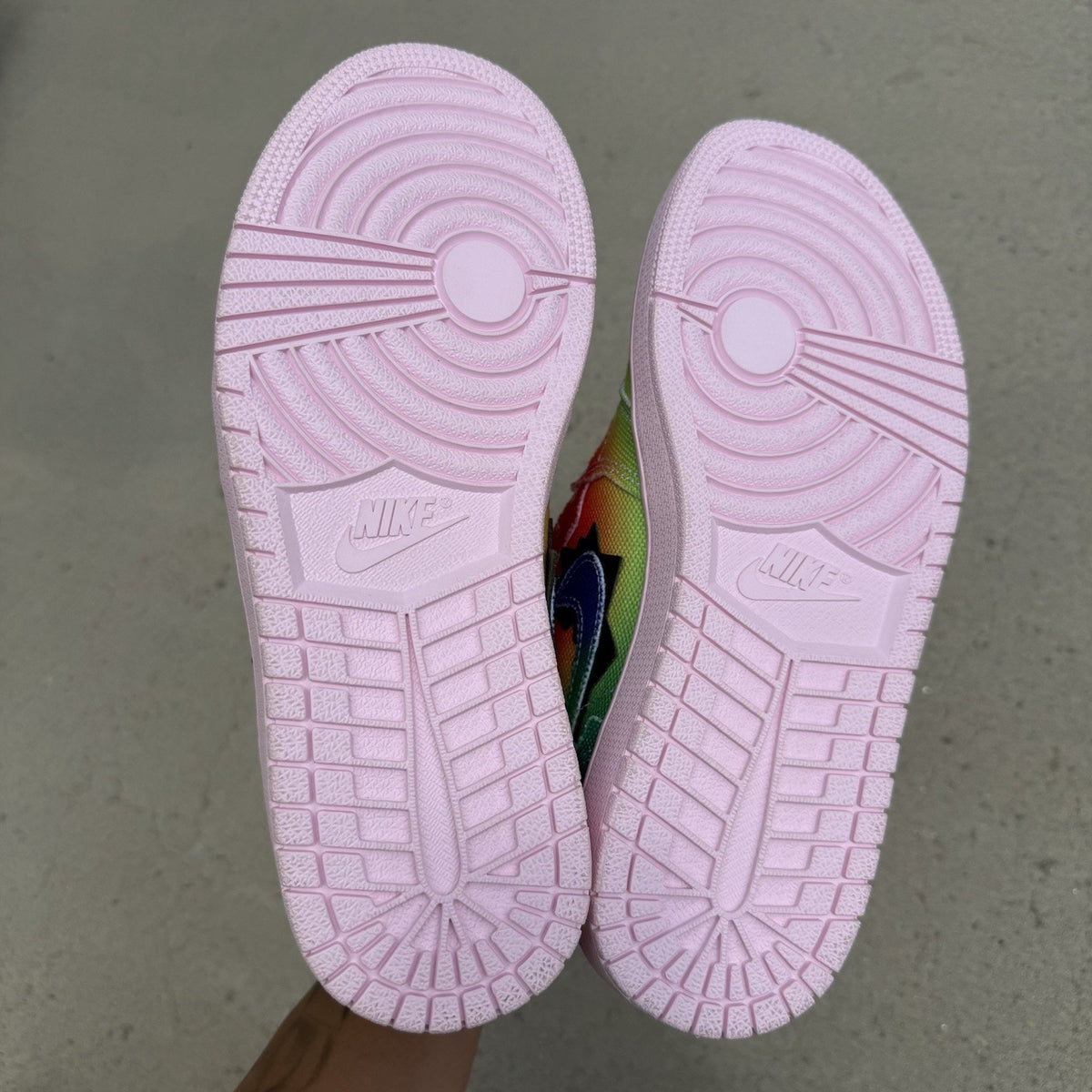 Size 8.5 - Jordan 1 Retro OG High x J Balvin Tie Dye