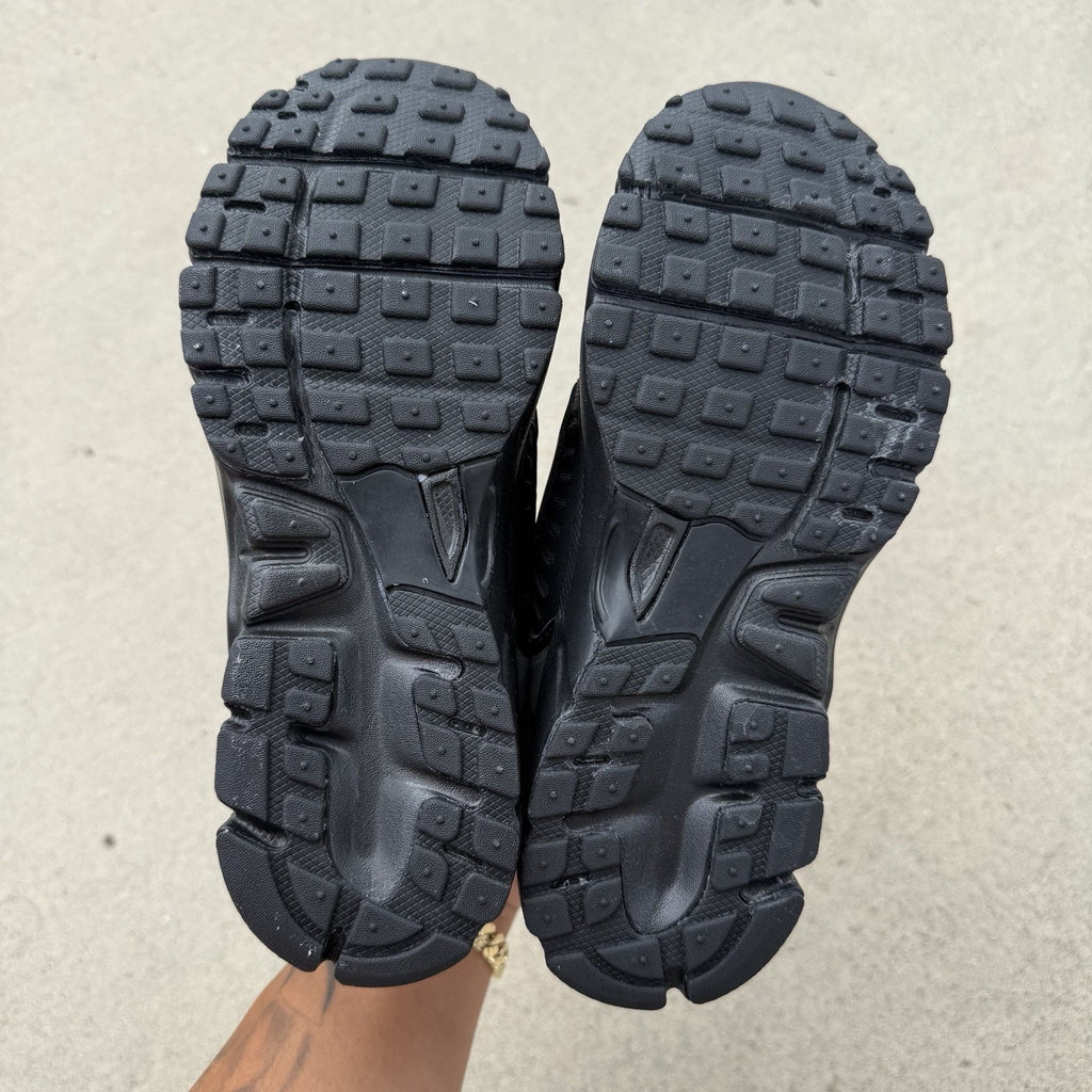 Size 1 - Nike Vomero 5 Triple Black PS