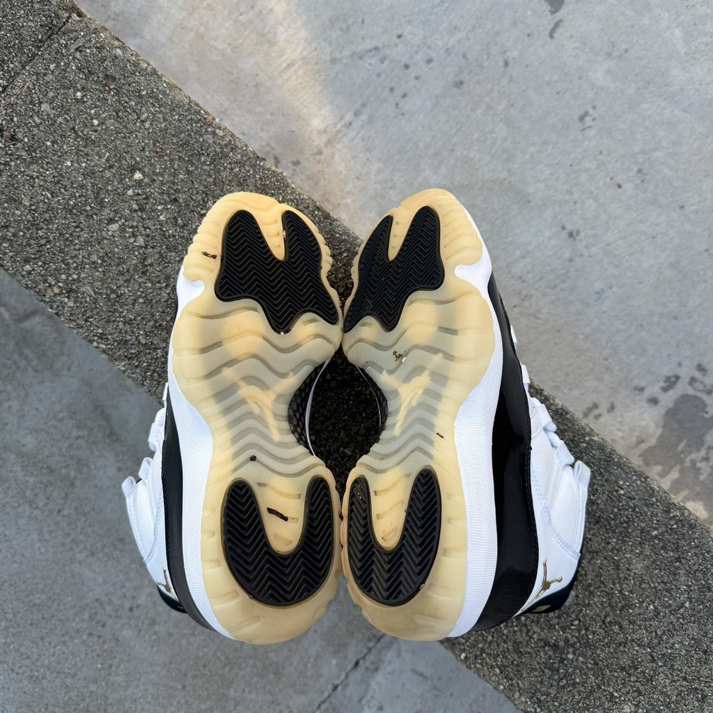 Size 8.5 - Jordan 11 Retro Mid Gratitude / Defining Moments