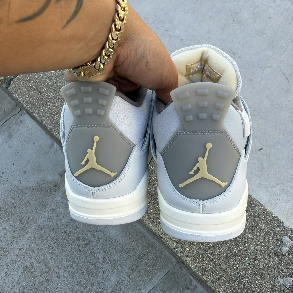 Size 9.5 - Jordan 4 Retro SE Low Craft