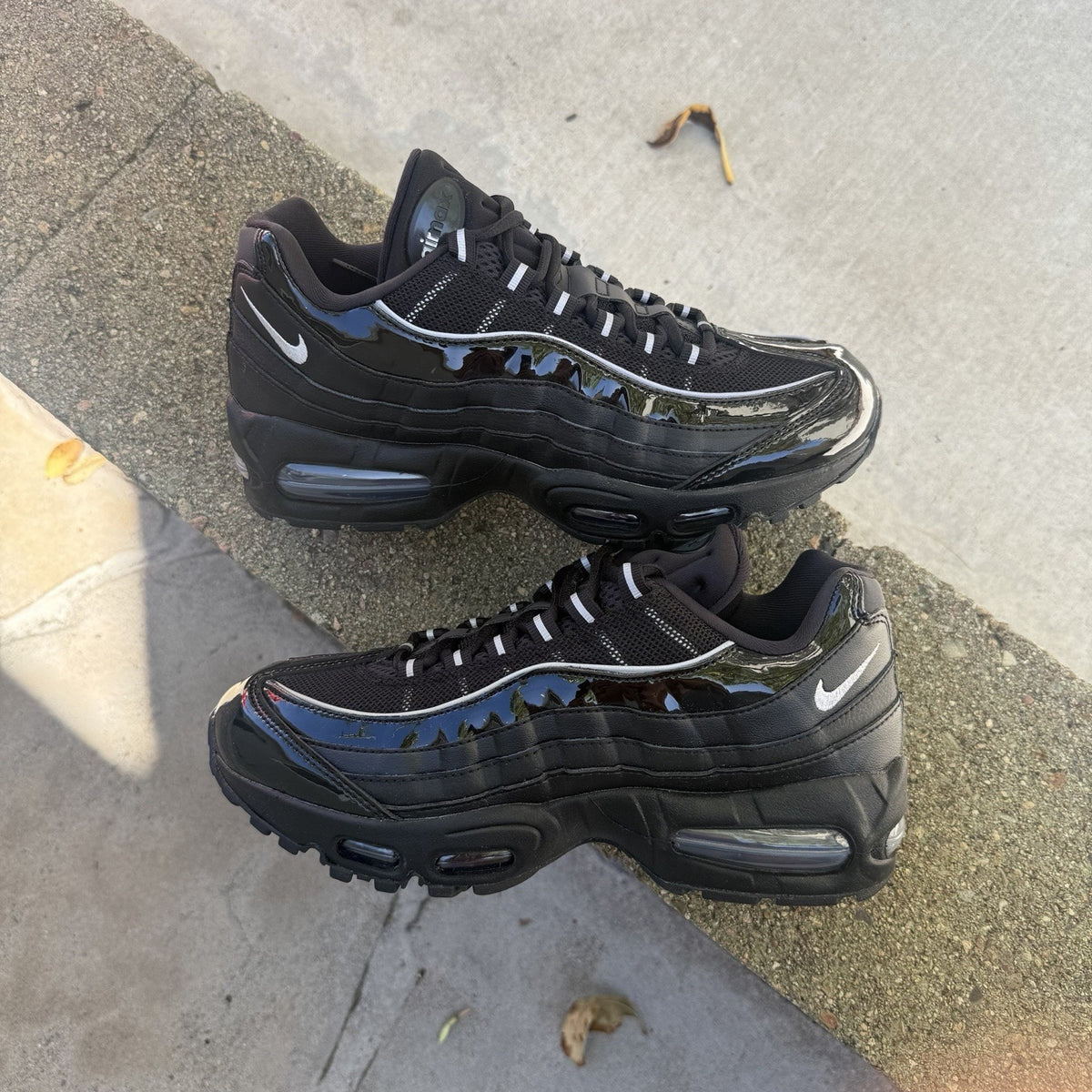 Size 8.5 - Nike Air Max 95 OG Black Patent W