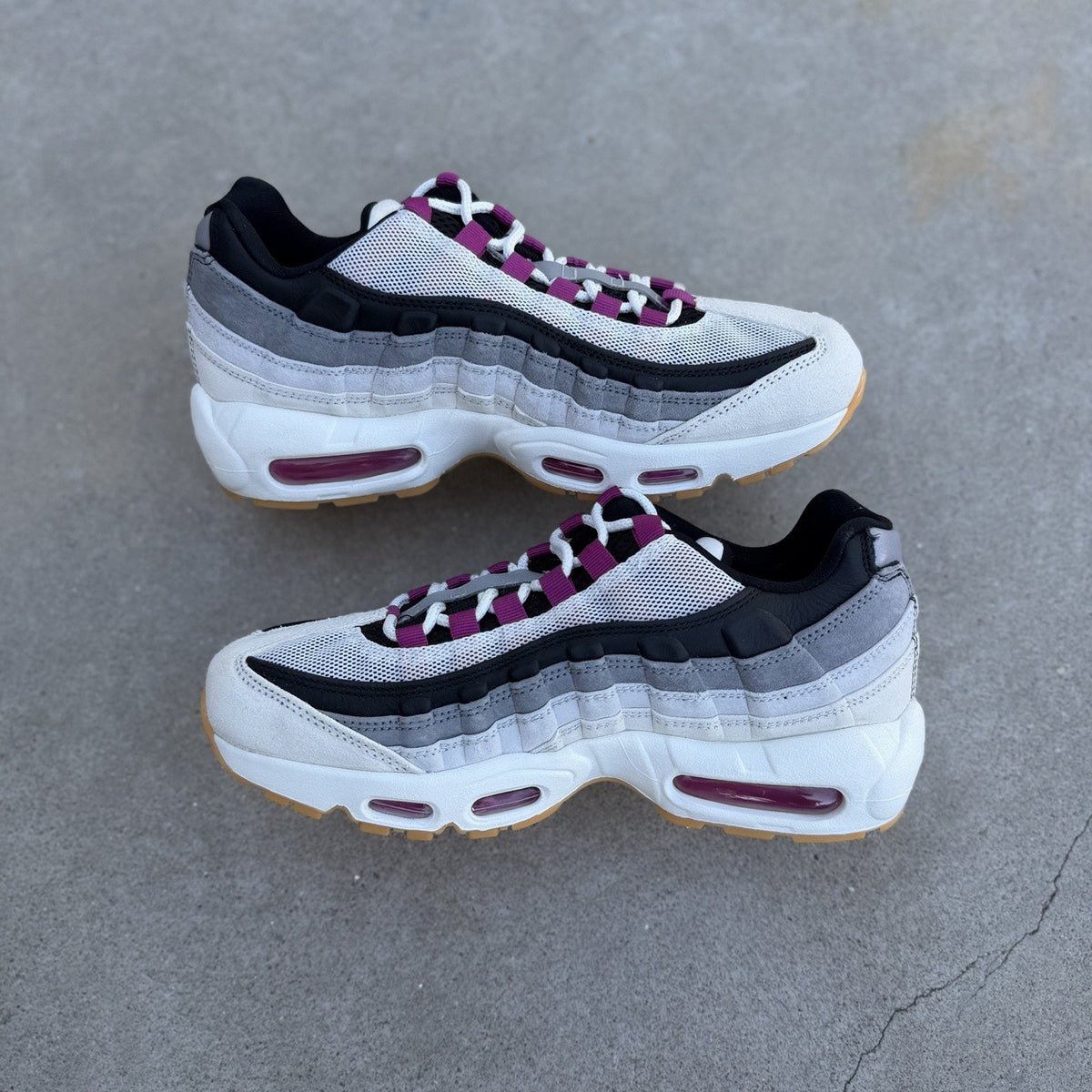 Size 7.5 - Nike SB x Air Max 95 Cactus Flower