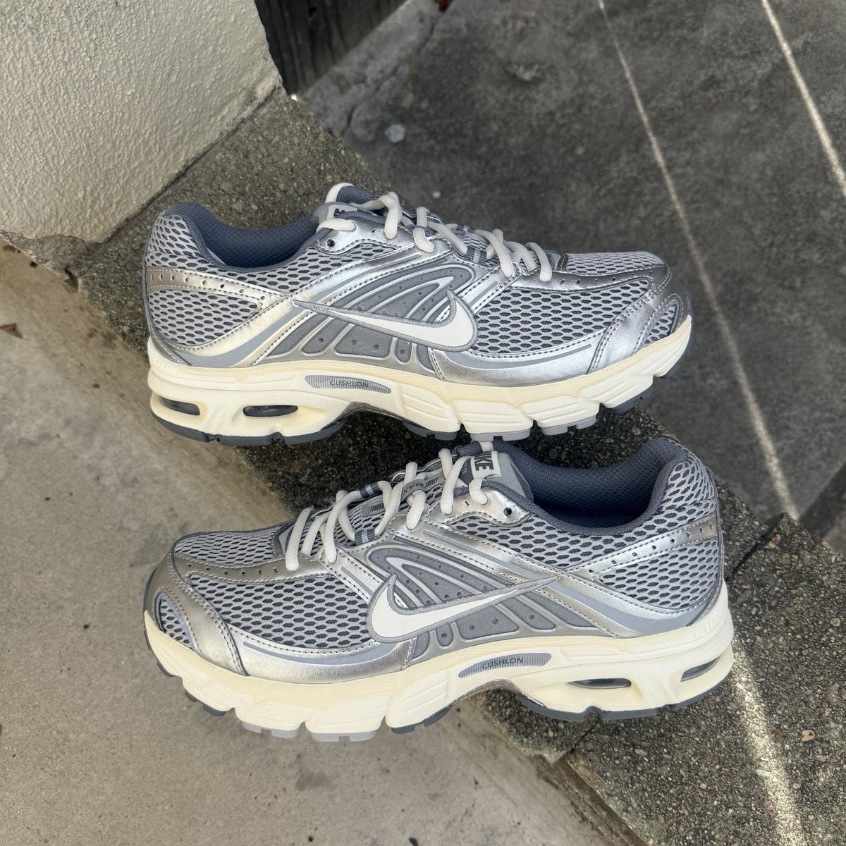 Size 9 - Nike Air Max Moto 2K Light Smoke Grey Metallic Silver