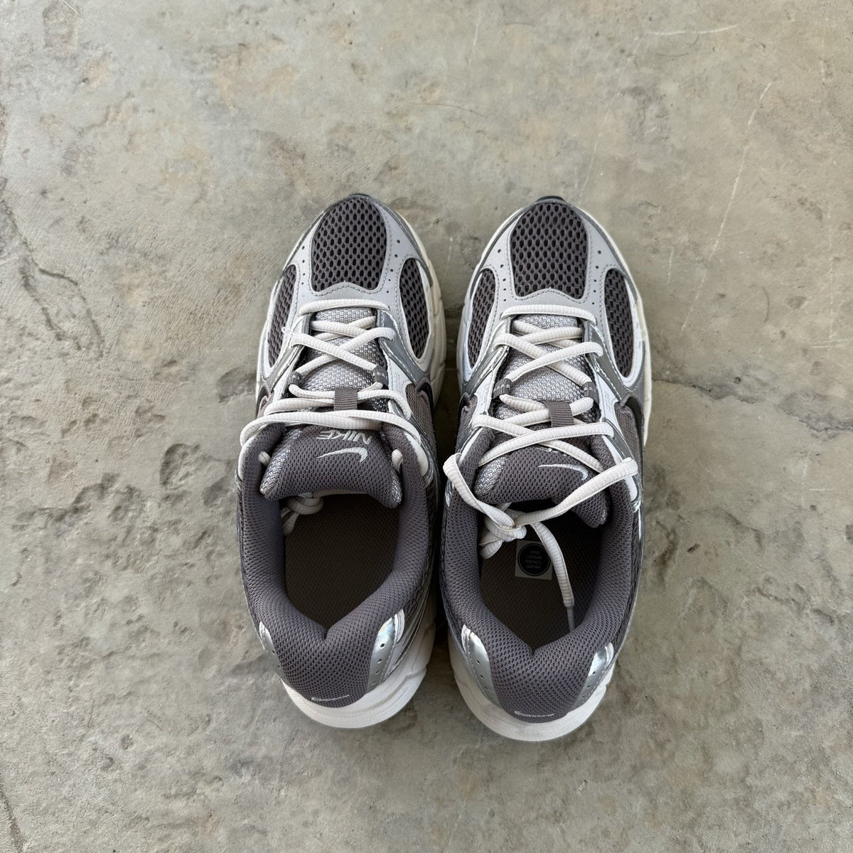 Size 5.5 - Nike V5 RNR Cave Stone College Grey GS