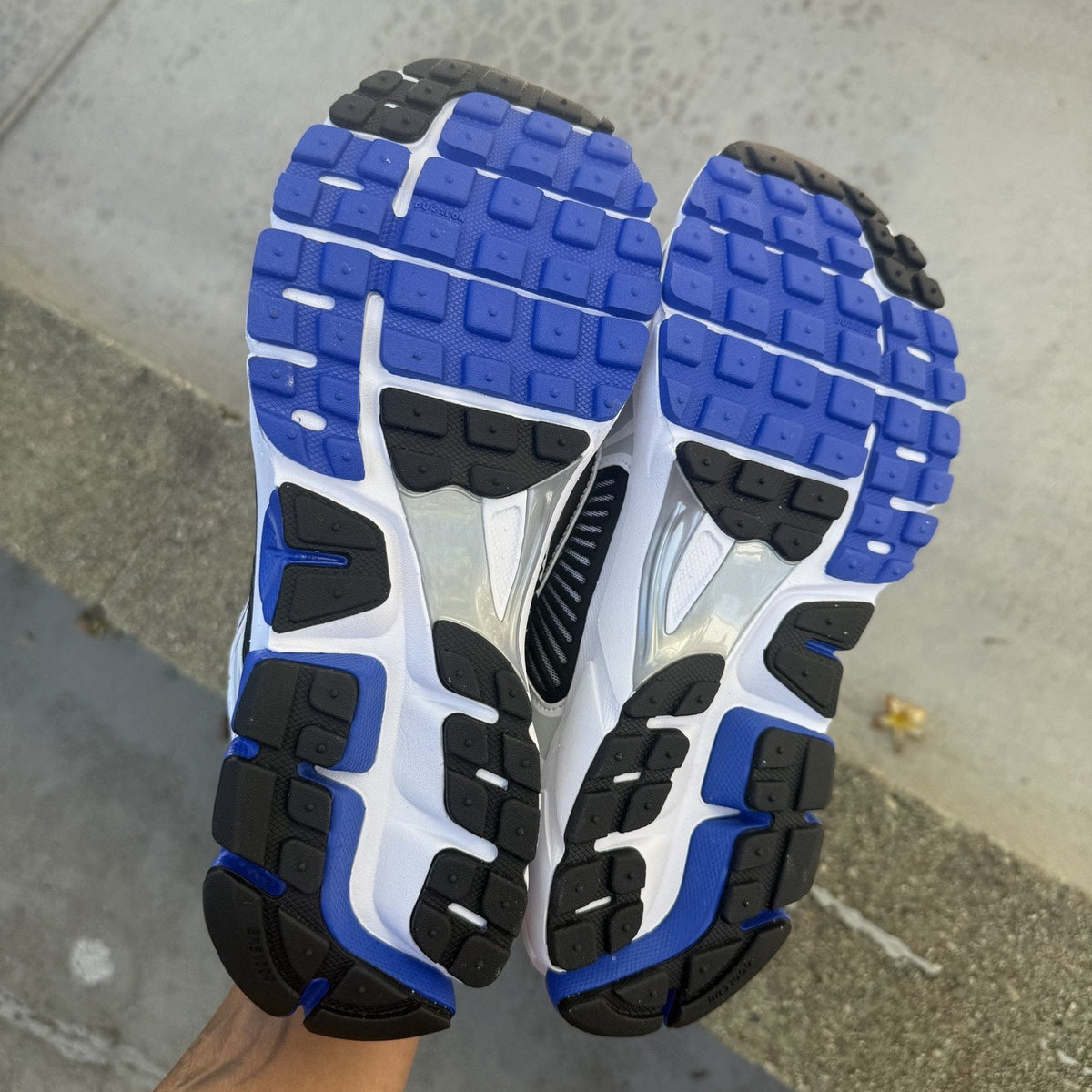 Size 9 - Nike Air Zoom Vomero 5 SE SP 2019 Racer Blue