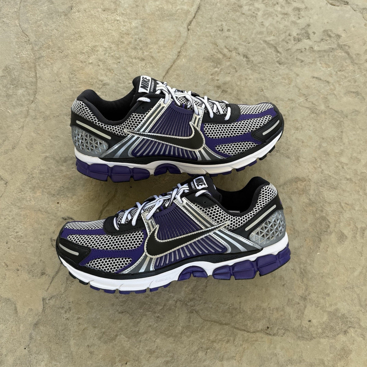 Size 10.5M - Nike Zoom Vomero Metallic Silver Court Purple