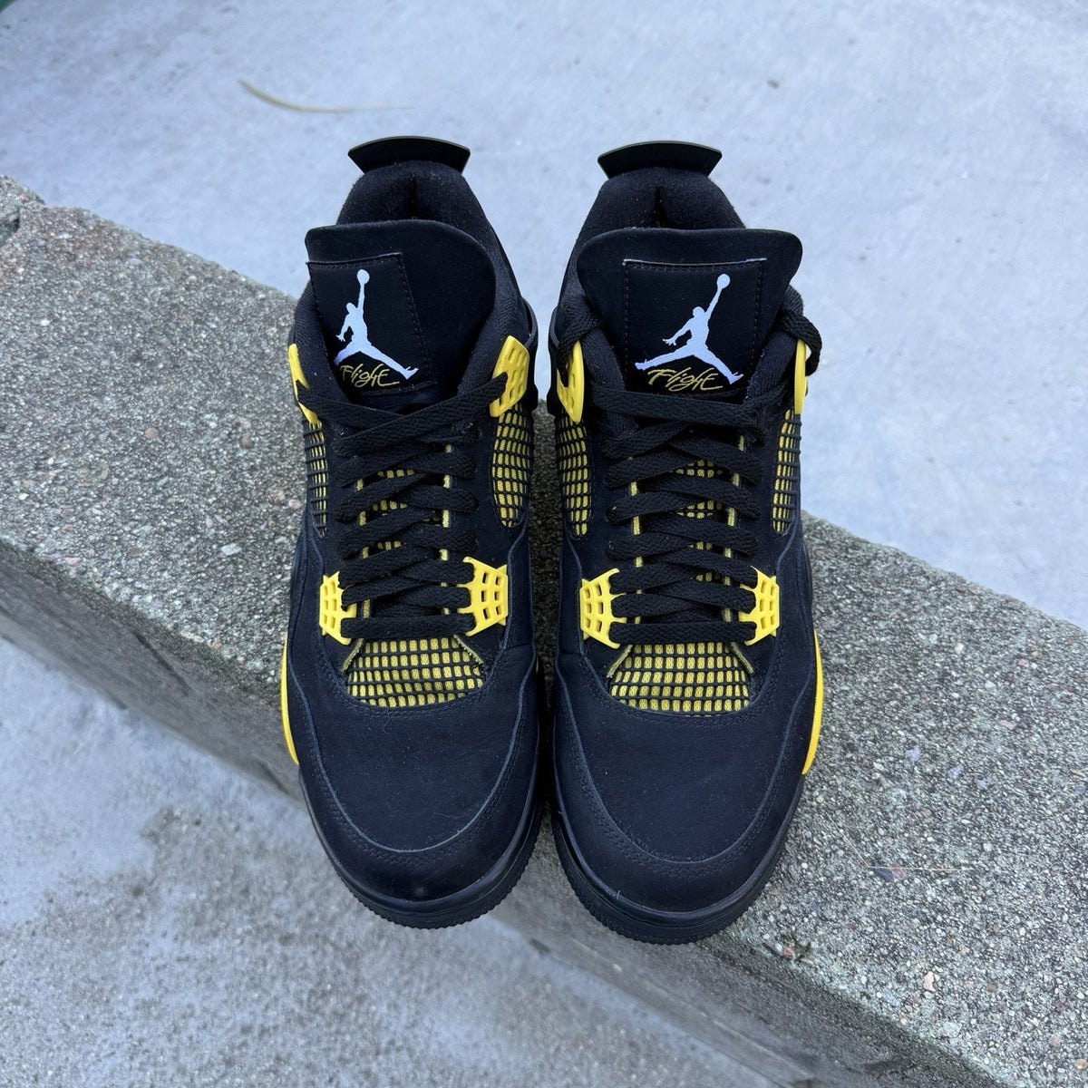 Size 10.5 - Jordan 4 Retro Mid Thunder