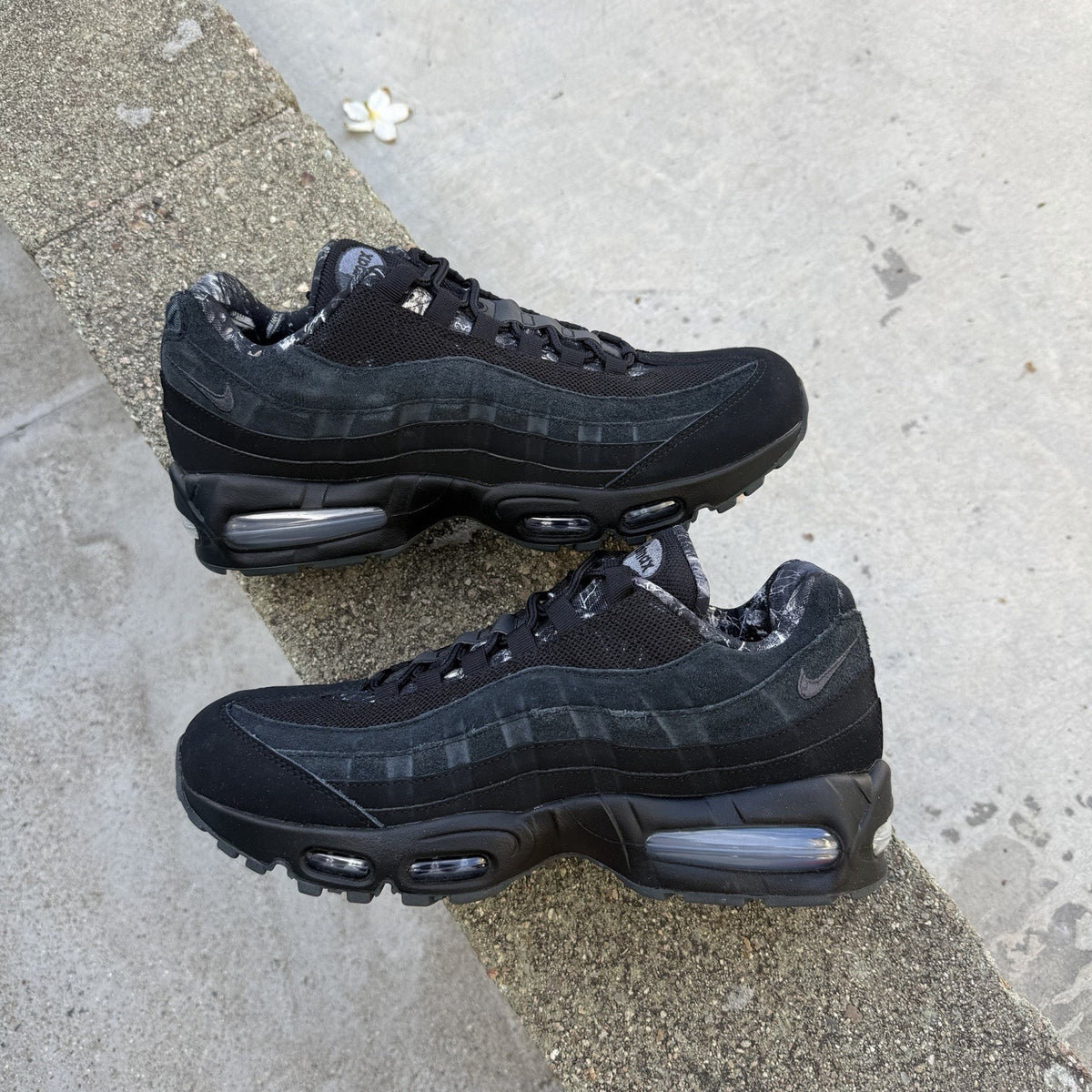 Size 10.5 - Nike Air Max 95 Big Bubble Realtree Camo