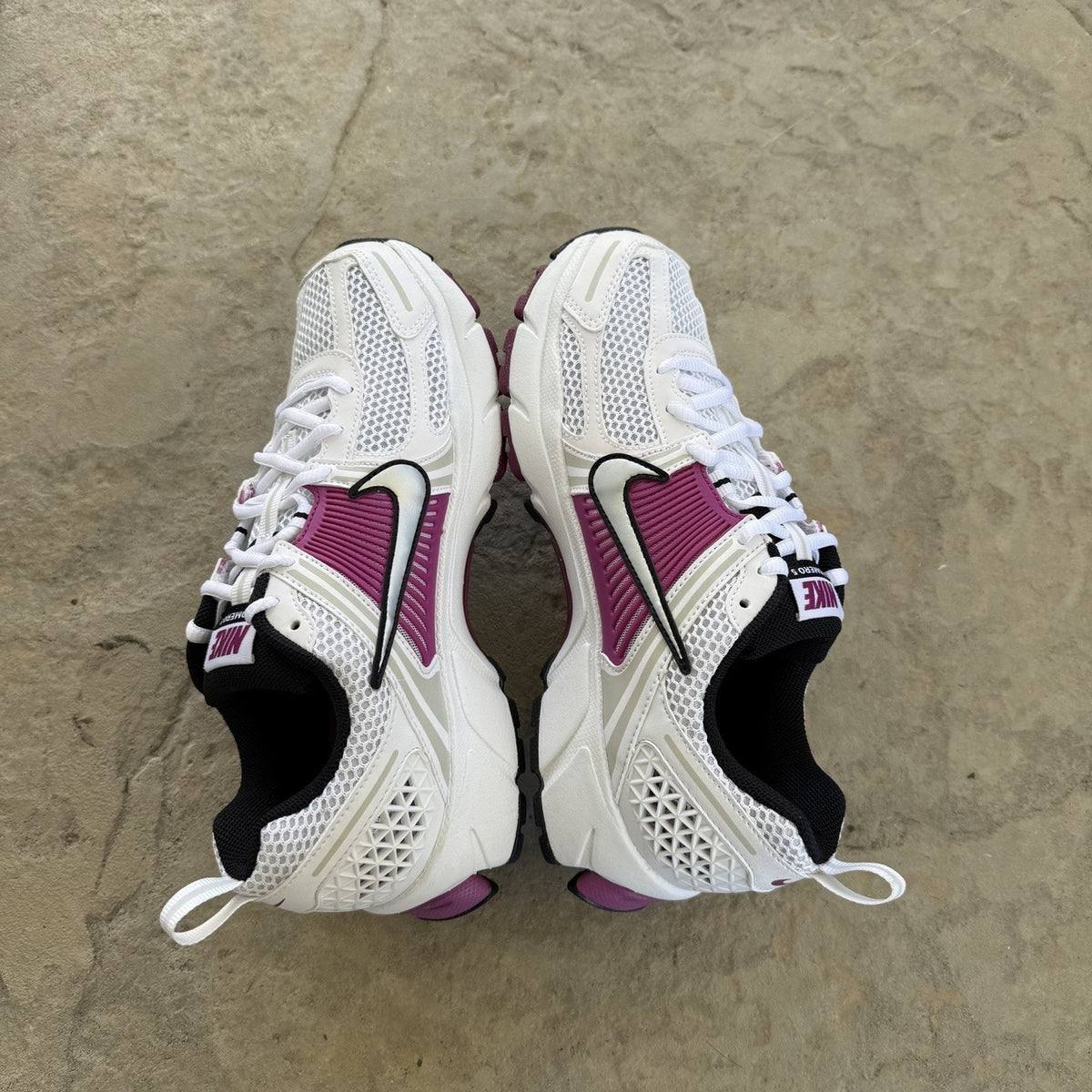 Size 4.5 - Nike Zoom Vomero Hot Fuchsia GS
