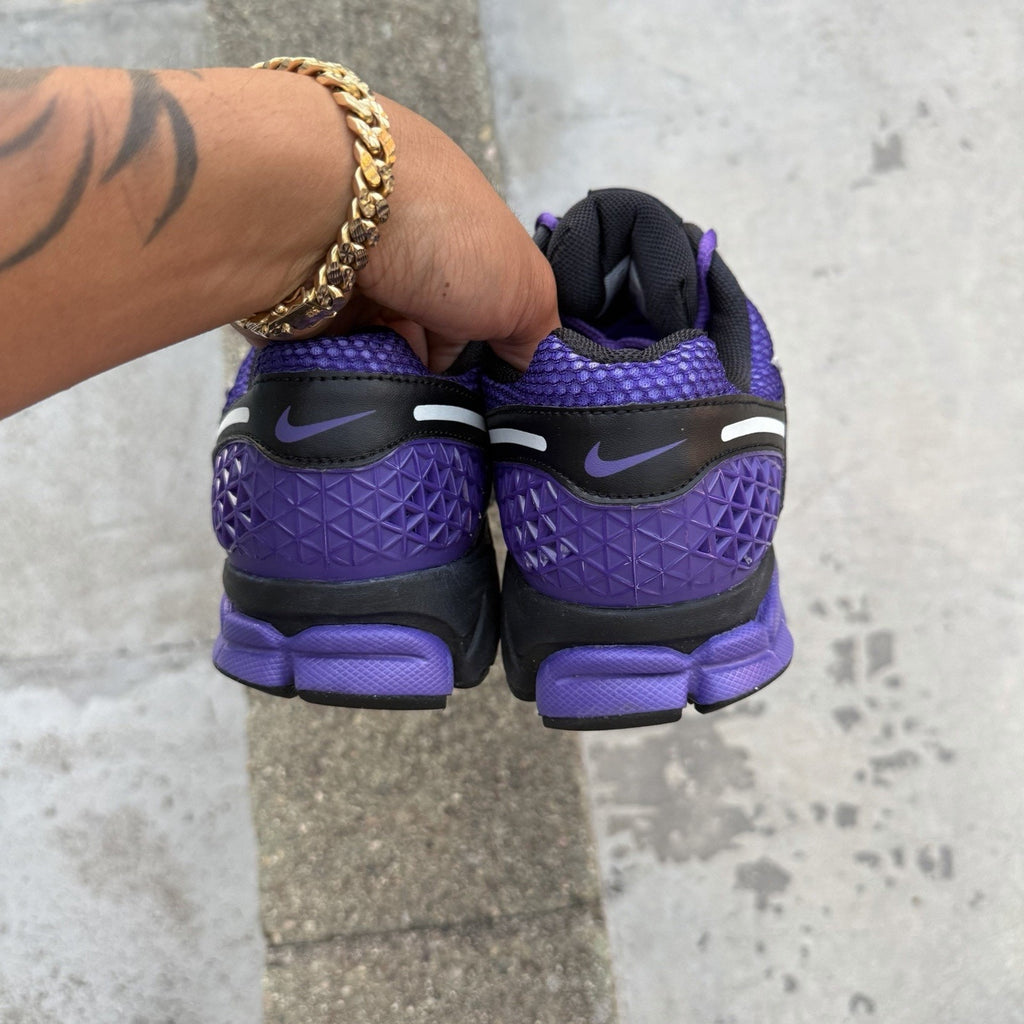 Size 6 - Nike Air Zoom Vomero 5 Black Court Purple