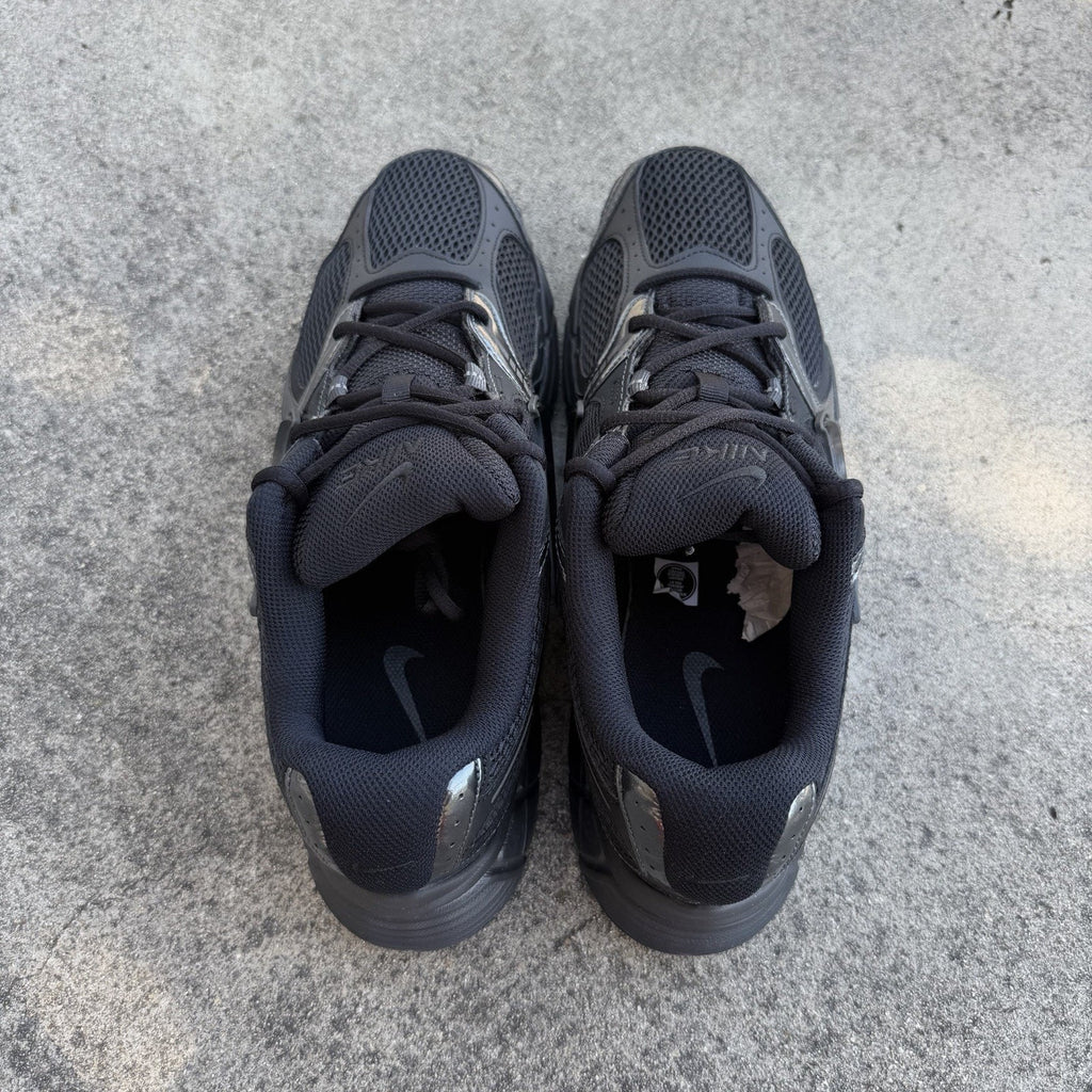 Size 7 - Nike V5 RNR Black Anthracite Smoke Grey GS